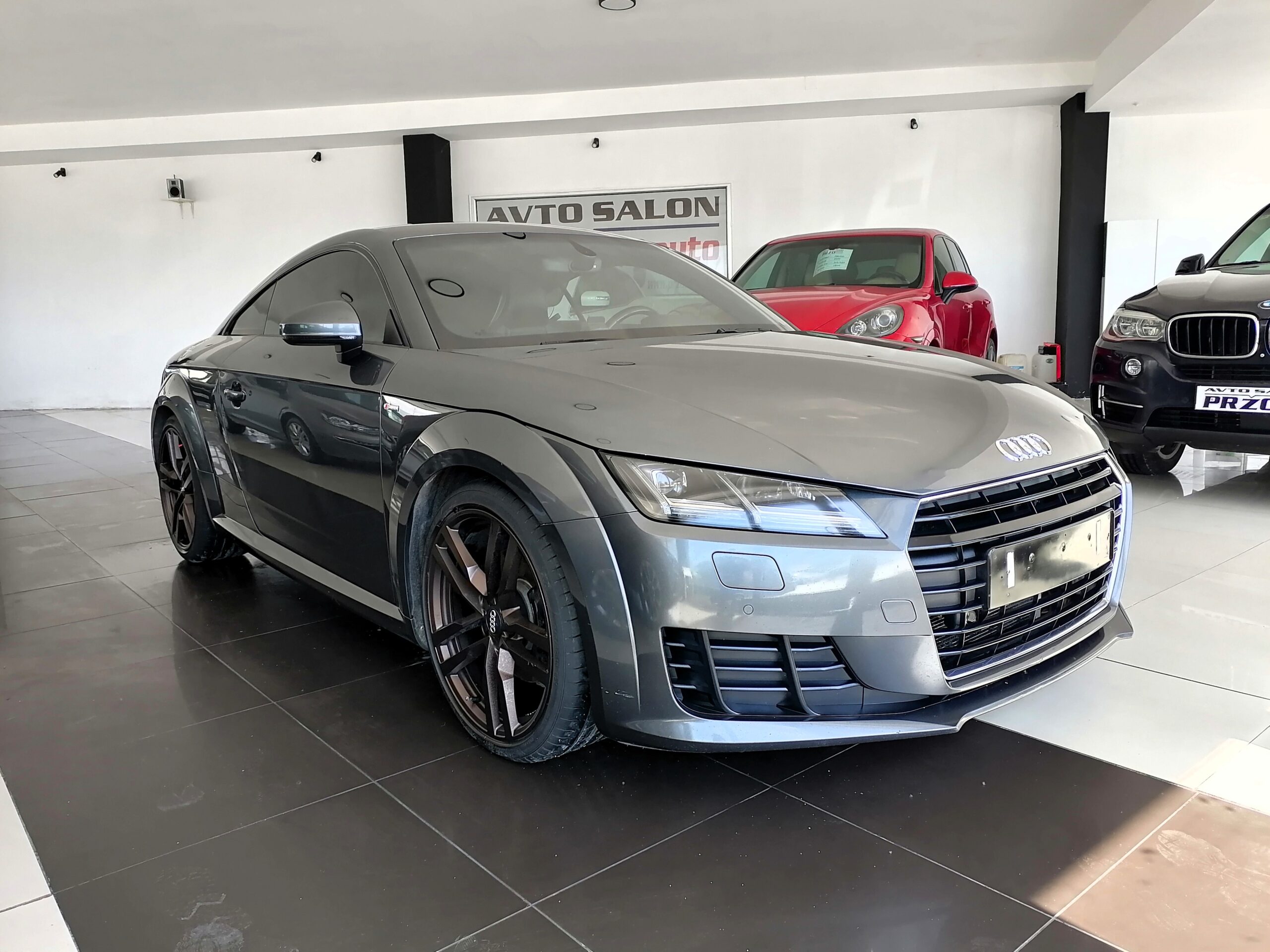 AUDI TT